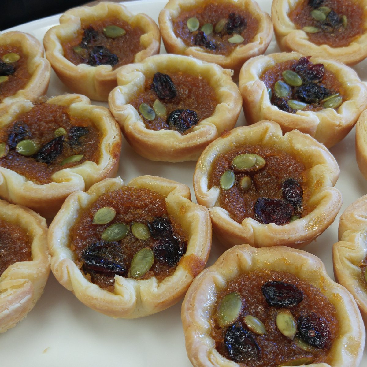 AMGFTBarrie's tweet photo. Pumpkin Buttertarts are available now from our showcase! #glutenfree #pumpkin #shoplocalbarrie #fallisjustaroundthecorner https://t.co/hDkUdE3gTg