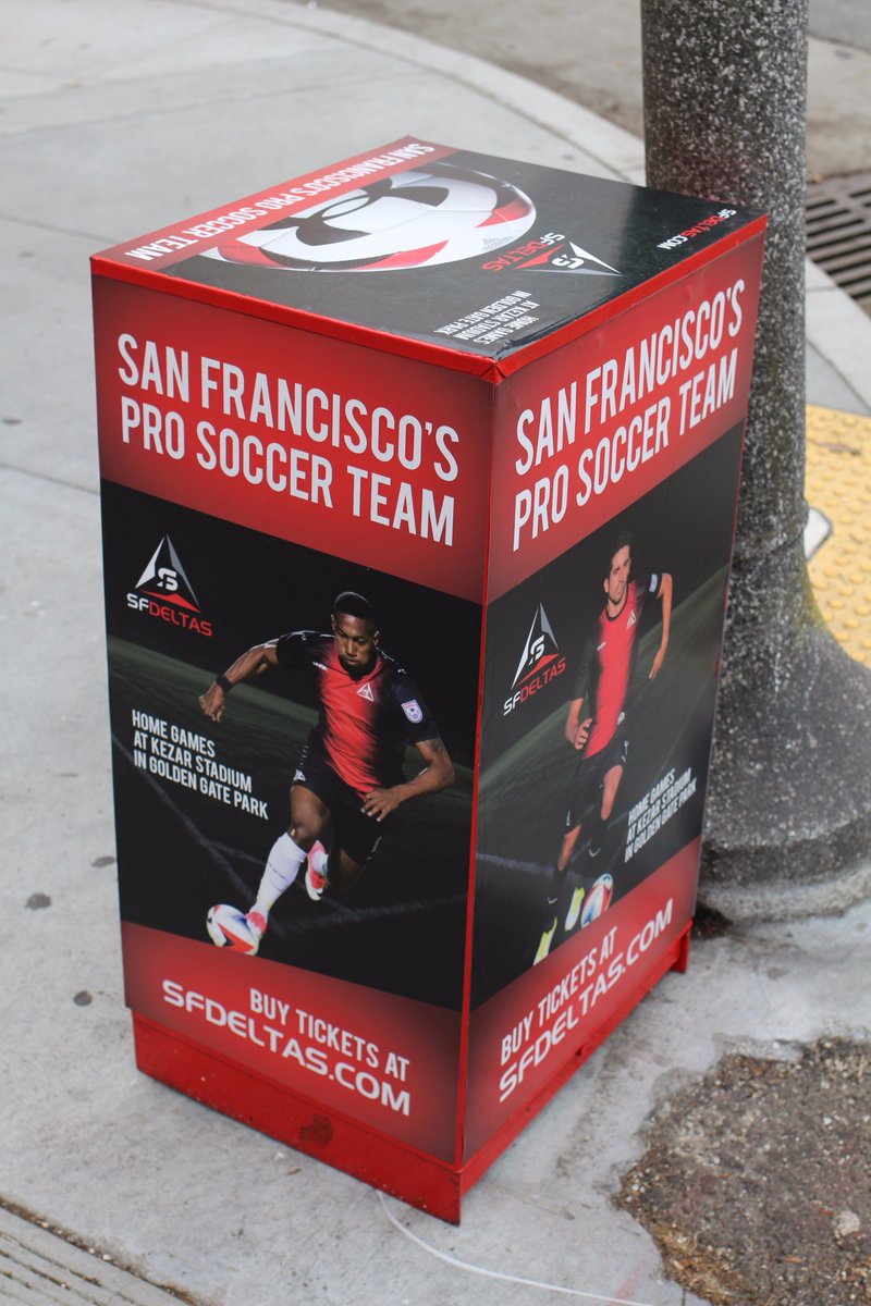 timweisinger's tweet photo. Next to @KezarStadium @sfexaminer @sfdeltas https://t.co/yNq4QWR6os