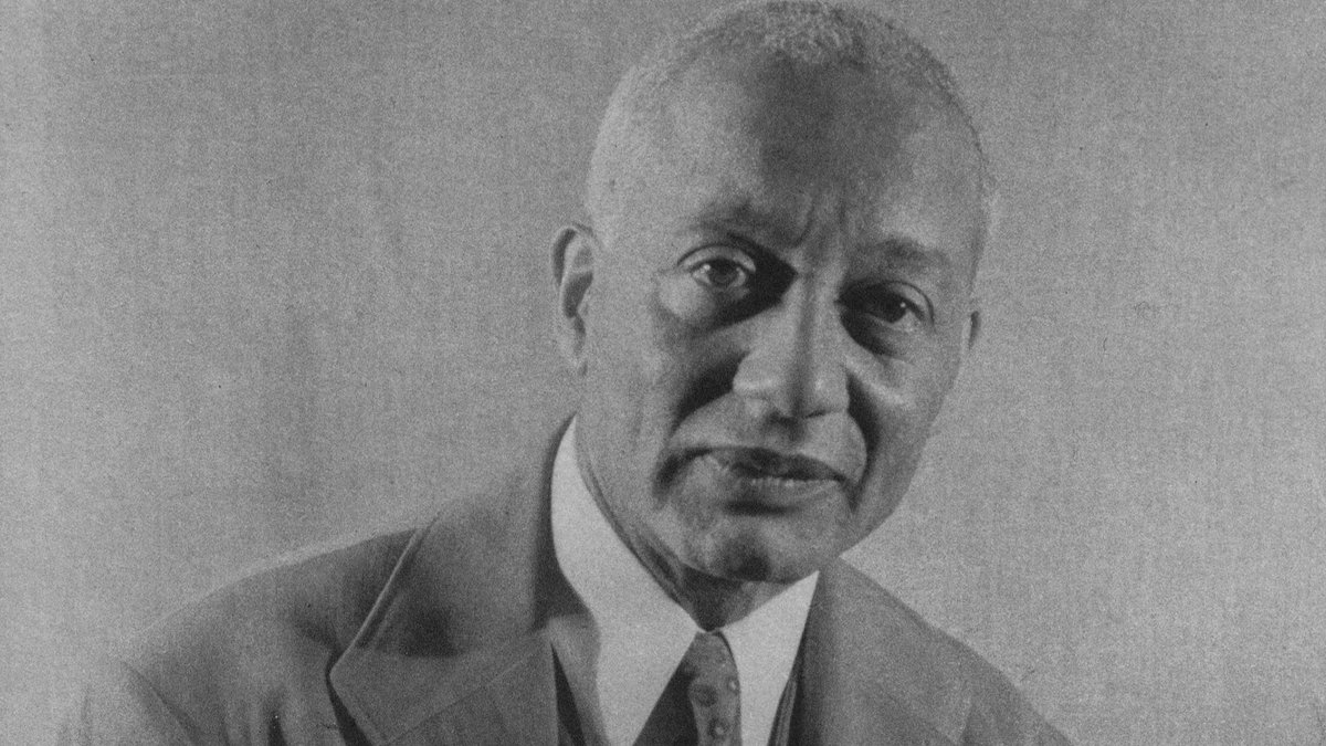 レインボーアイル Rainbow Aisle 9 13は アラン リロイ ロック Alain Leroy Locke さんのお誕生日 アメリカの作家 哲学者 教育者 ハーレムルネッサンス期に活躍したひとりで 公民権運動に大きな影響を 同性愛者だったことがわかっています