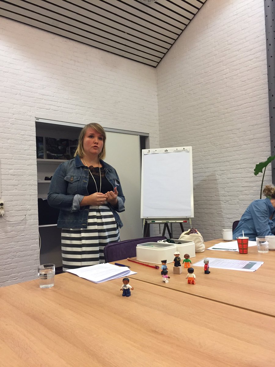 martinetobe's tweet photo. Vandaag met Kinderperspectief Academy bij @EntreaHulpOndw @Lindenhout Nu presentatie over Duplo strategie https://t.co/Nkbix2XtOi
