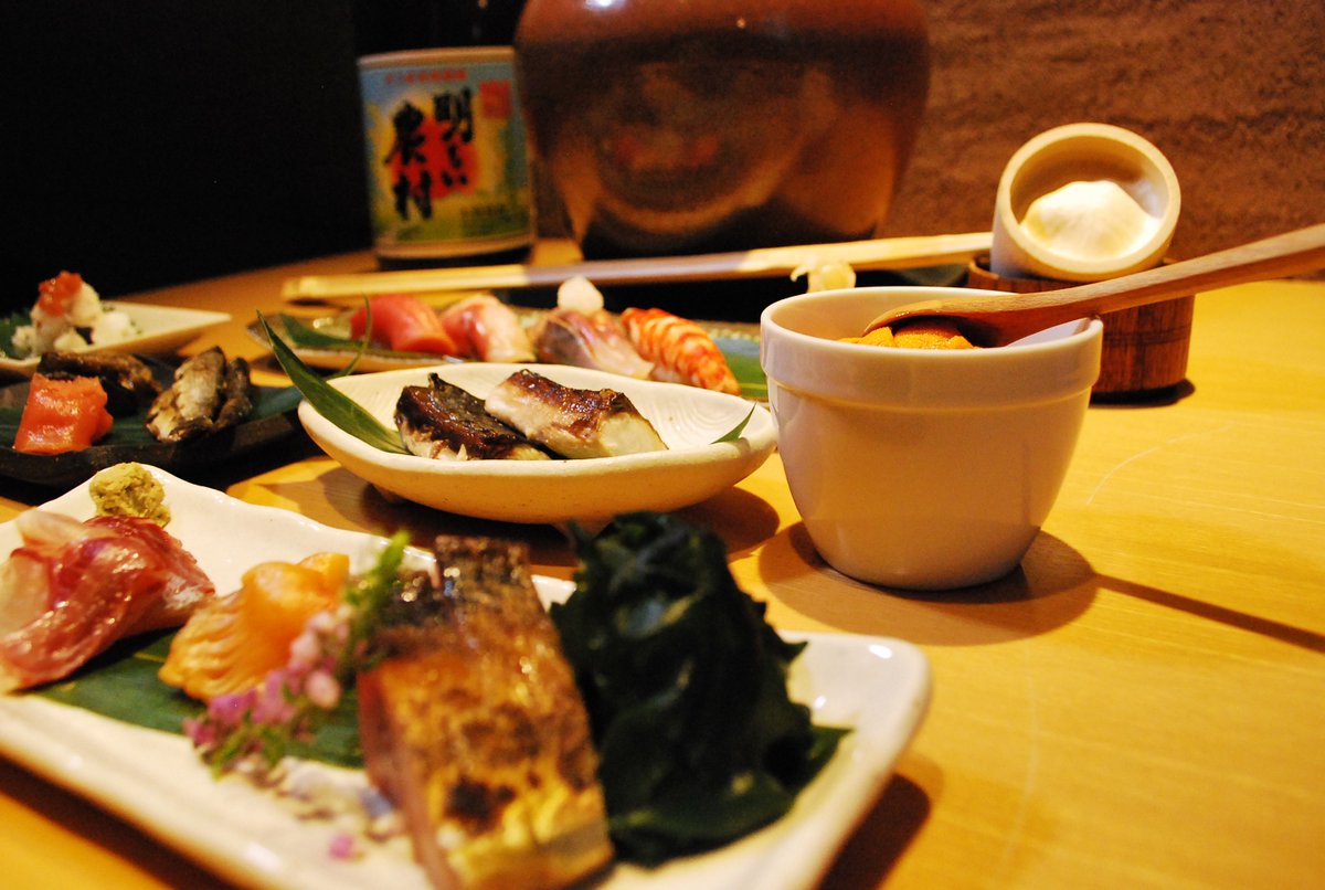 今宵も良いお酒に良い肴。
今朝の獲れたてから厳選素材を。
#広尾すし家 #渋谷 #マンション寿司
goo.gl/7MgYjn