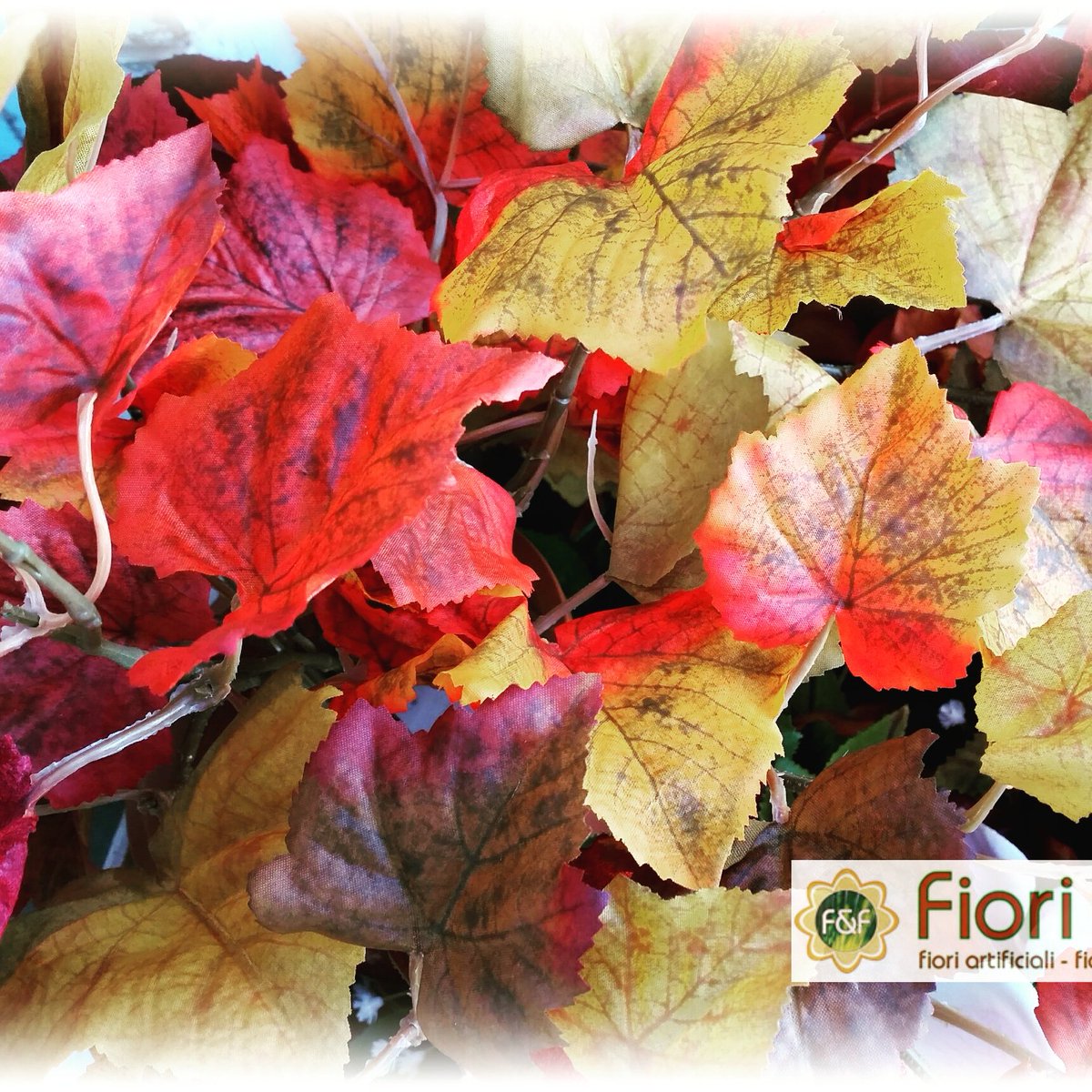 Scalda l'atmosfera, decora la tua casa con piante e fiori artificiali di qualità !!!
fioriandfiori.it