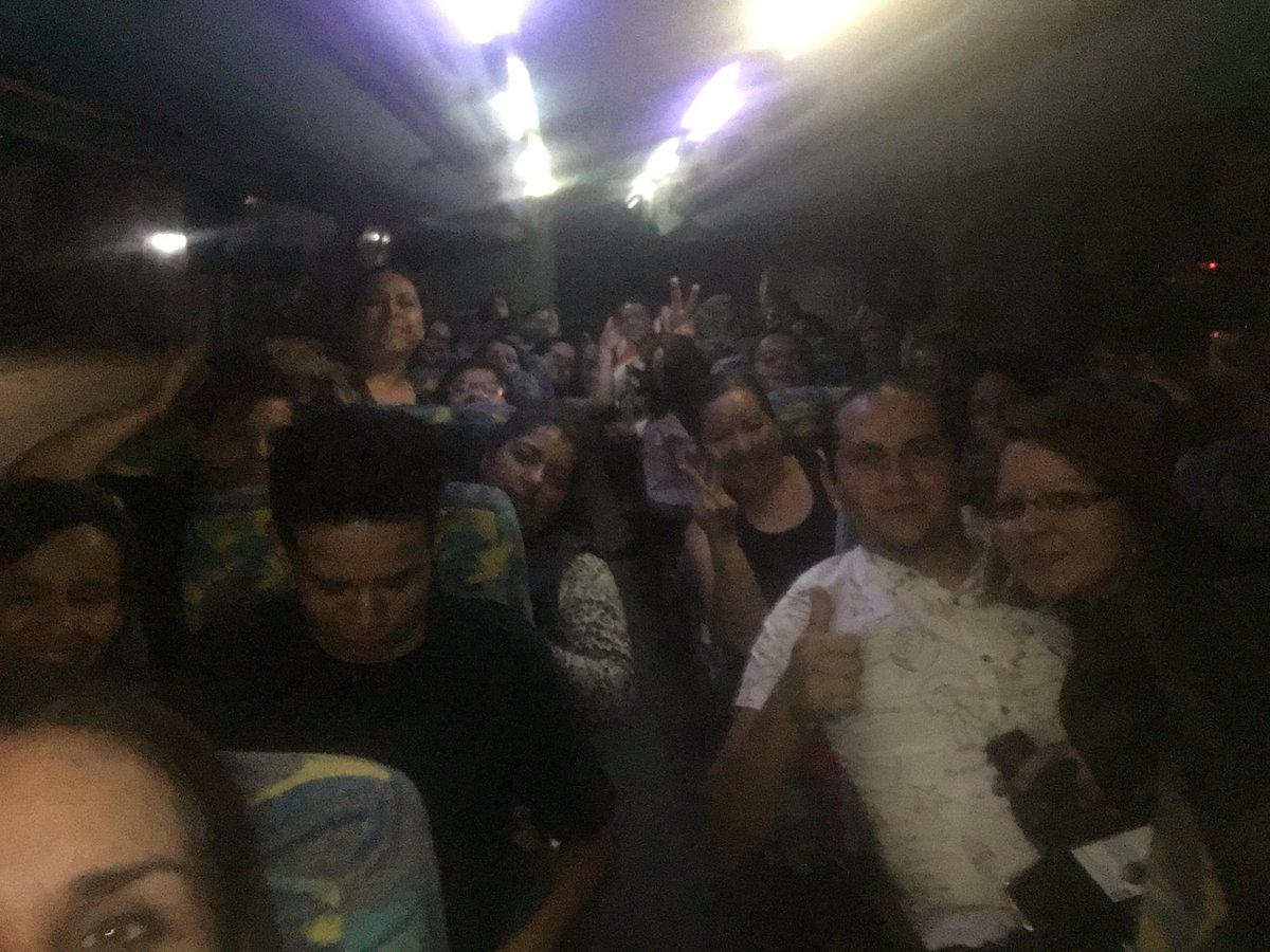 REDJAL_ORG's tweet photo. Segundo camión rumbo a la Semana Nacional del Emprendedor!  Con @marcesmuro y casi 30 personas del programa #HechoxMujeres https://t.co/AVhQytJvlk
