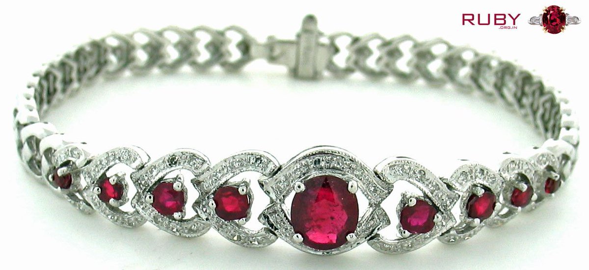 rubygemstones1's tweet image. Diamonds and ruby stone brecelet
@ bit.ly/2gGOwlU
#rubygemstones #diamonds #brecelets #occasion #weddings #rubyonline #rubyshopping