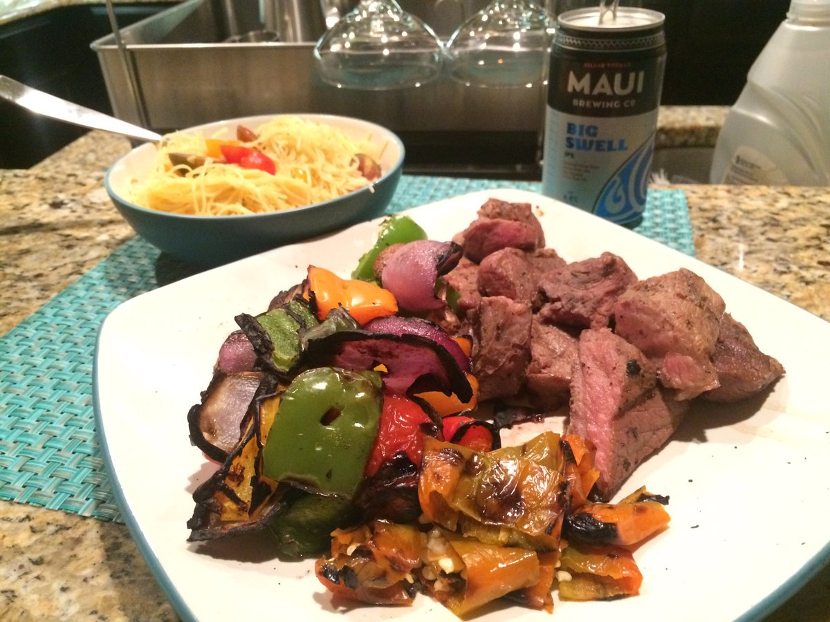 ericobrien520's tweet photo. On my days off, I go hard in the kitchen π€π
#ChefBoyOBπ¨βπ³ #guyswhocancook #foodie #meat https://t.co/PQqqDaqbPU