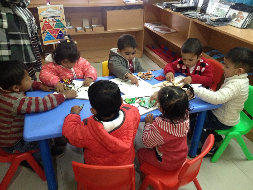 DmpsHeadoffice's tweet photo. #DMPS #Discovery #Montessori #preschool, USA American Preschool Chain in #India #kids doing Montessori activities at school #Admission Open😀 https://t.co/Rrk3eccNkH