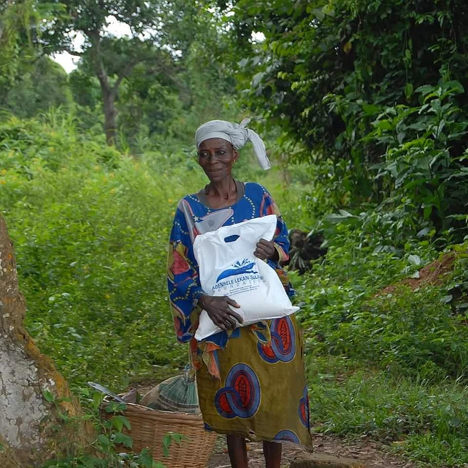 ALS_foundation's tweet photo. Individuals can donate by using this ussd service *402*83303376*Amount#. Pls join us in empowering the Elderly ones. https://t.co/VB6Ho9MbC4