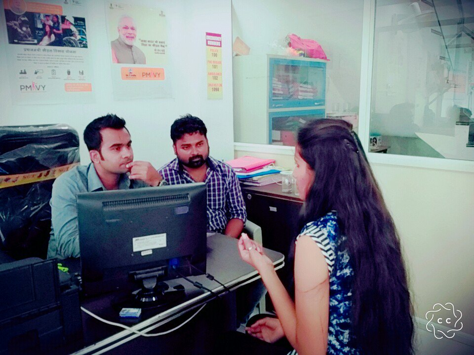 SkillsRoot's tweet photo. #PMKVY Interview of trainess by HR @SkillsRoot Dewas centre @dpradhanbjp @AnantkumarH @MSDESkillIndia @NSDCINDIA @rascitweet @KapdiSanjay https://t.co/4eKRryDn28