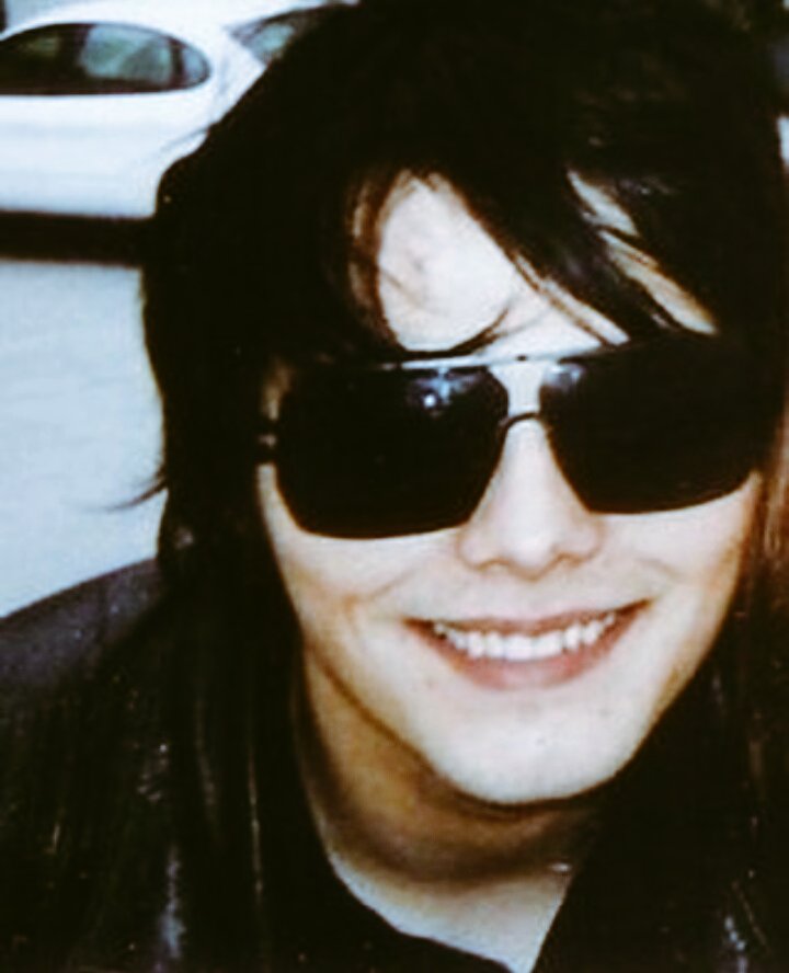 VampWcy's tweet image. Another vampire Gerard acc bc I have a problem 💉

- RP/FL/MV
- Everyone's pretty chill with the supernatural AU
- Bi
- Switch
- 18+

RT?