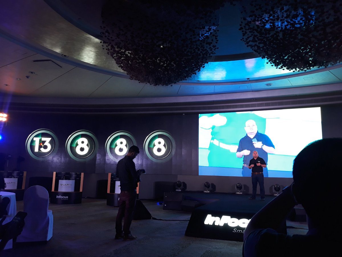 Smartprix's tweet image. #InFocusSnap4 has dual cameras both on the front and back. #CaptureItAll