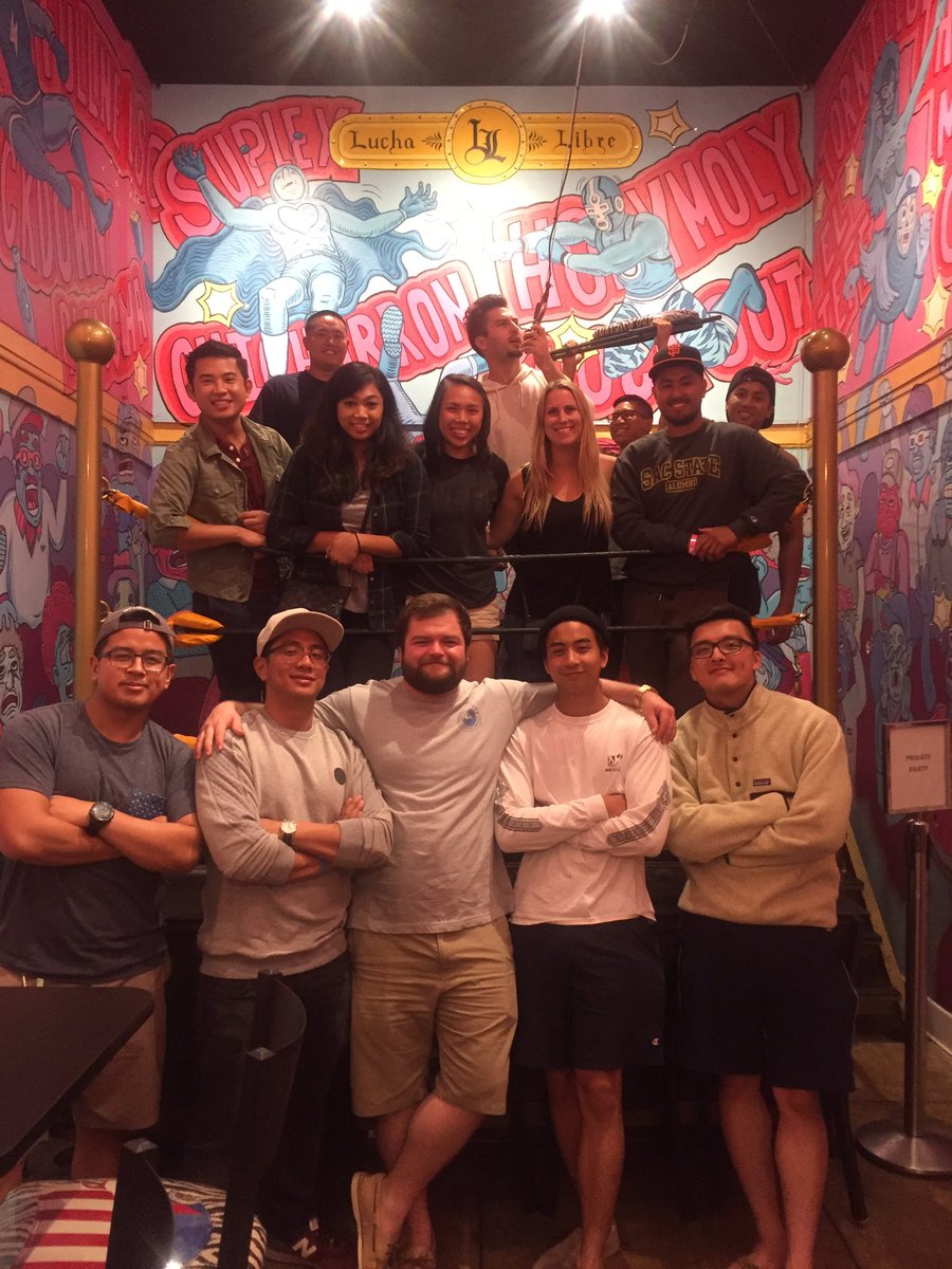 MarkQT123's tweet photo. Squad rolled deep to @luchalibretaco! 1 burrito down, 4 more to go ๐ช๐ฝ #CaliSmackdown #CommittedToTheChallenge #PTSchoolLife #FoodieLife https://t.co/RK3Ezh2YCW