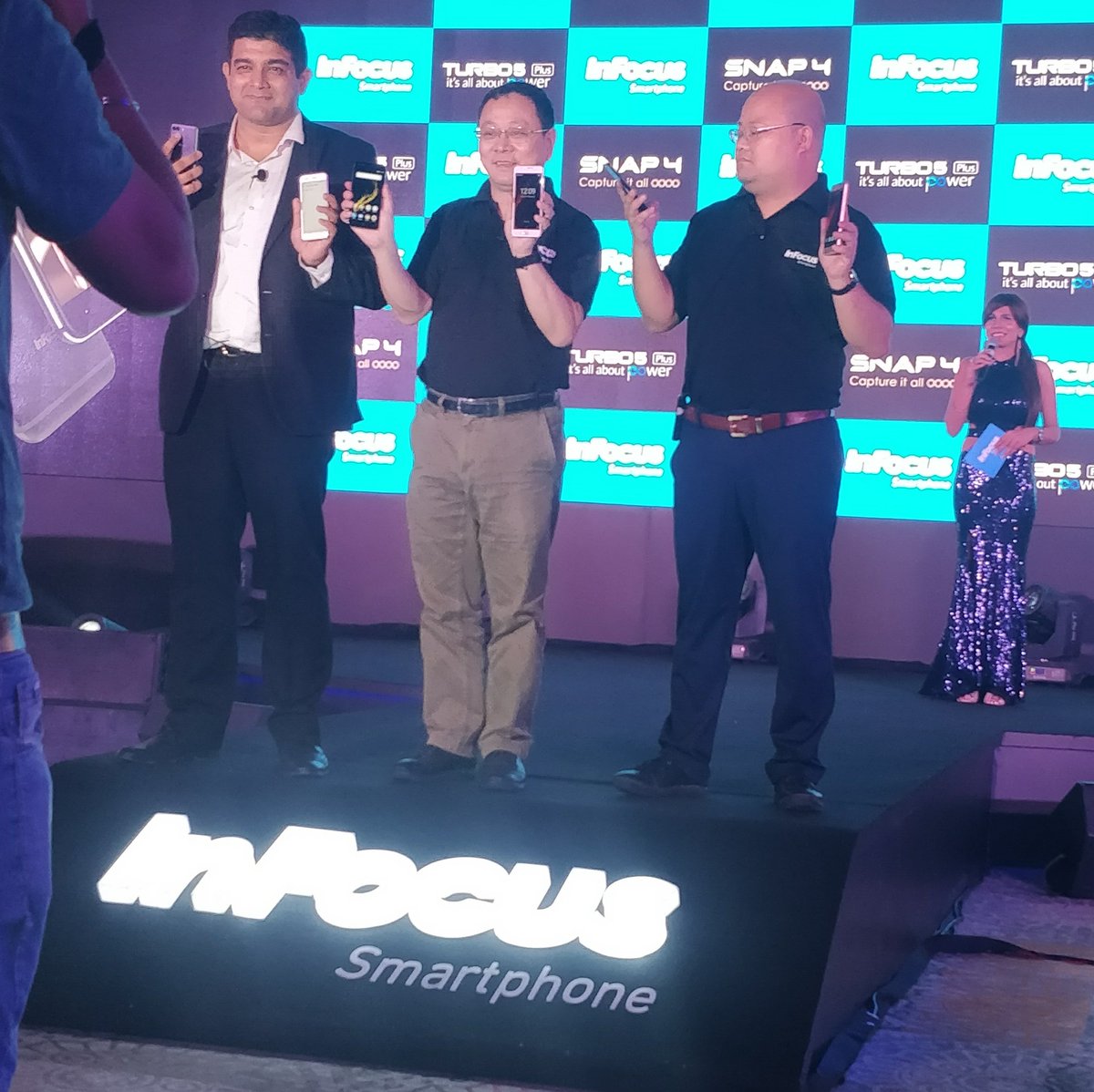 LetUsPublishCom's tweet image. Introducing #InFocusSnap4  and #InfocusTurbo5 📱

#Captureitall #itsallaboutpower #gadgets #india