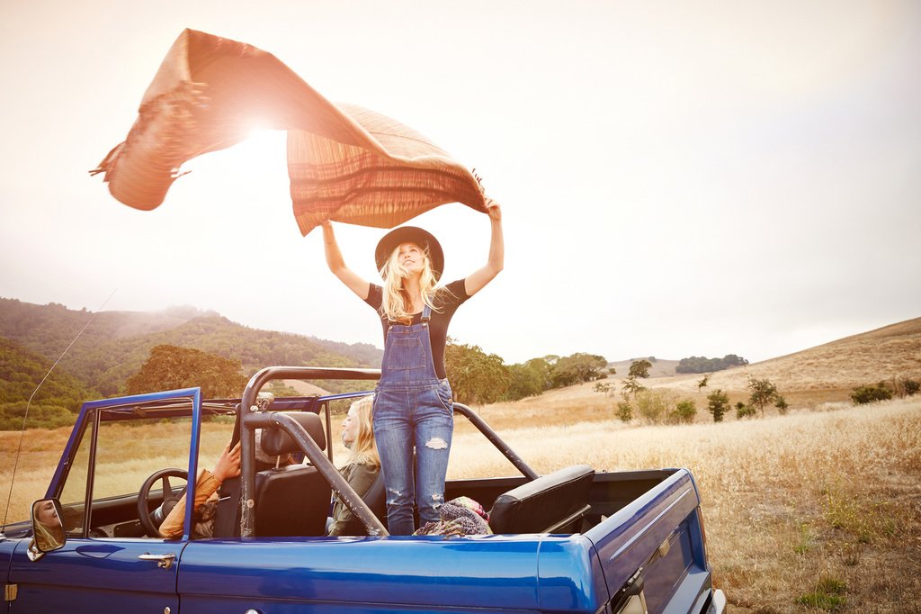 Lifekiy's tweet photo. Find Ideal Travel Buddies All Over The Web. Set your criteria &amp; get your personalized matching test! https://t.co/fHP7V5KXpC #ttot #travel https://t.co/lFIjBAf4ks