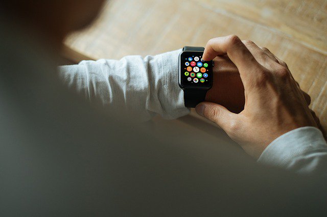 codeiotdotcom's tweet photo. TIME. We have you covered during #eveninghours, #weekends and #holidays 
Simply stated: #Time is #money and #socialmedia takes time! https://t.co/aT3RITeg3R