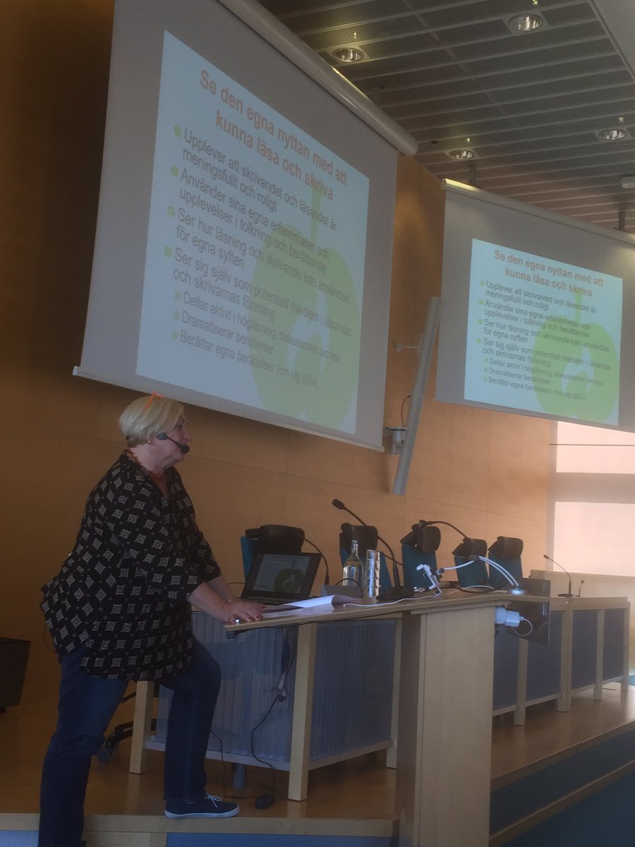 Övergångar i undervisning &amp; lärande, pedagoger, lärare träffar <a href="/AnnsPihlgren/">Ann S. Pihlgren</a> för den #rödatråden inom språk/läsa/skriva #solskol