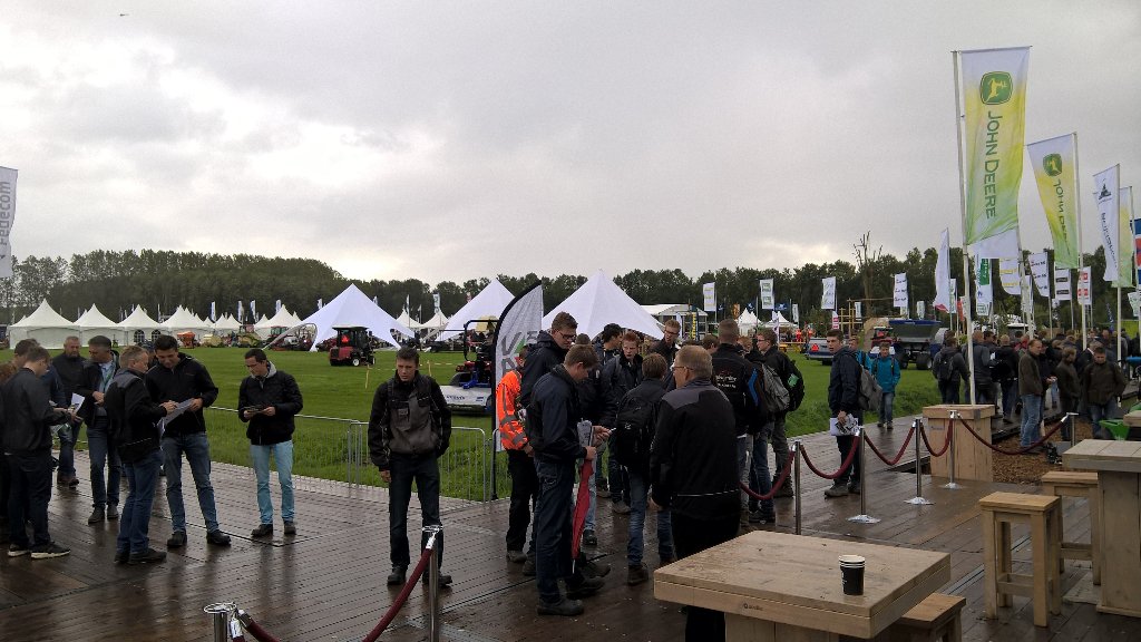 Publiek trekt zich niet zoveel aan van code oranje! Weer lekker druk op #GTH17