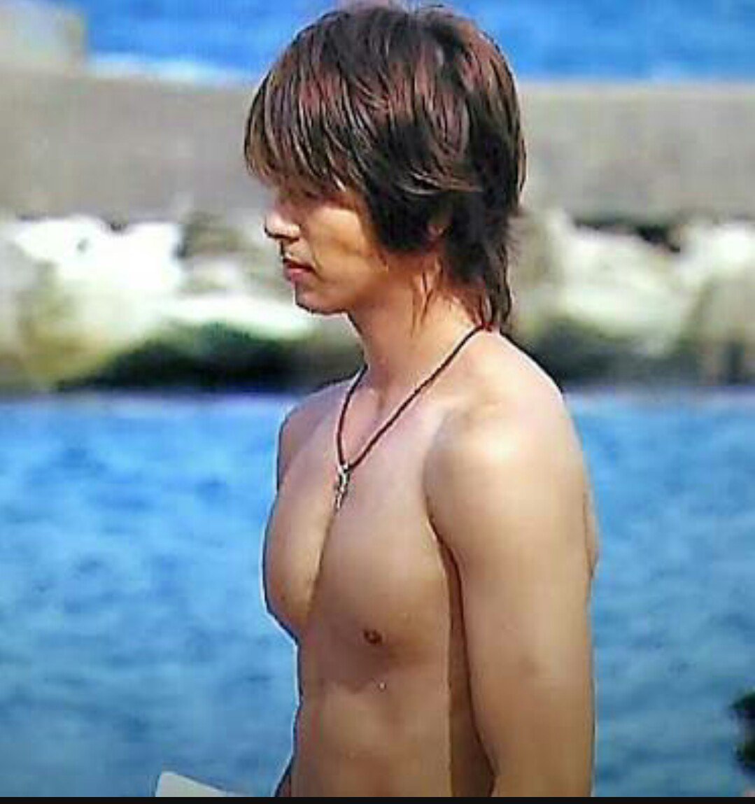 柊 南海 やっぱり山pってキレイな顔と体してるな 男でも惚れますね 胸筋鍛えよ 笑笑 山下智久 筋トレ ブザービート サマーヌード T Co 63xgguuc7q Twitter