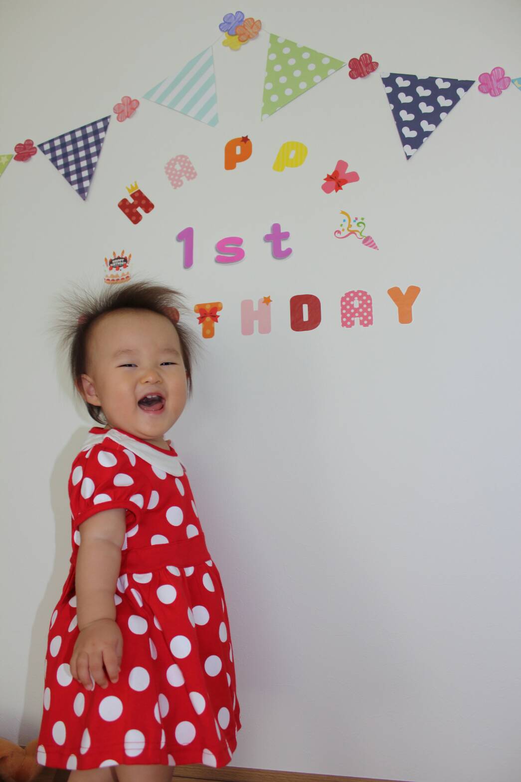 Twitter 上的 けんた 今日で1歳 O ディズニーにまだ連れてってあげれてないから ミニーちゃんの服とミッキーの抱き枕とランドっぽいご飯でお祝い 笑 T Co D7zymqmhmm Twitter