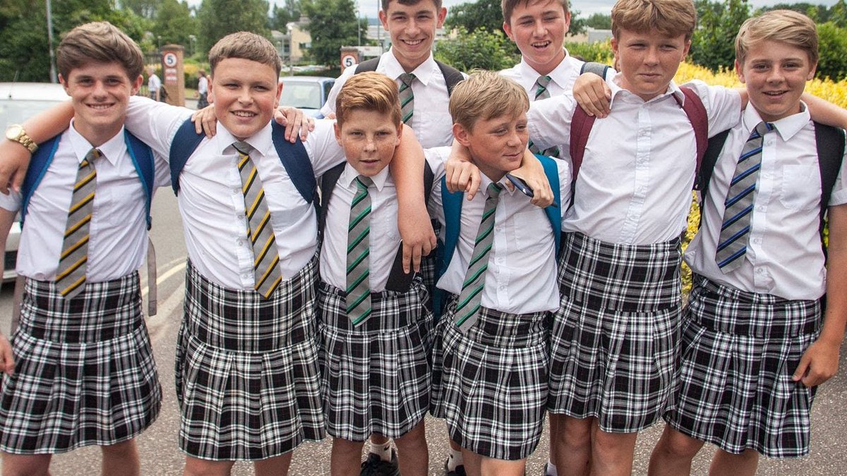 dafaleph's tweet photo. New essay from @levidmorrow on men wearing skirts, and why that's cool(Also, biblical criticism!): 

https://t.co/bpnLRz1yJK https://t.co/41ZU0Xd5Bx