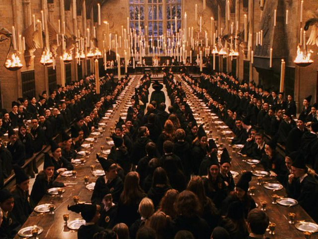 Harry_Potter_TM's tweet photo. RT si te gustaría estudiar en Hogwarts ⚡️ https://t.co/gy4JpaY7jb