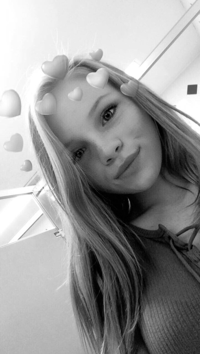 kaseyharkinss's tweet photo. 💗⚡️ https://t.co/8eE8Wjf1LC
