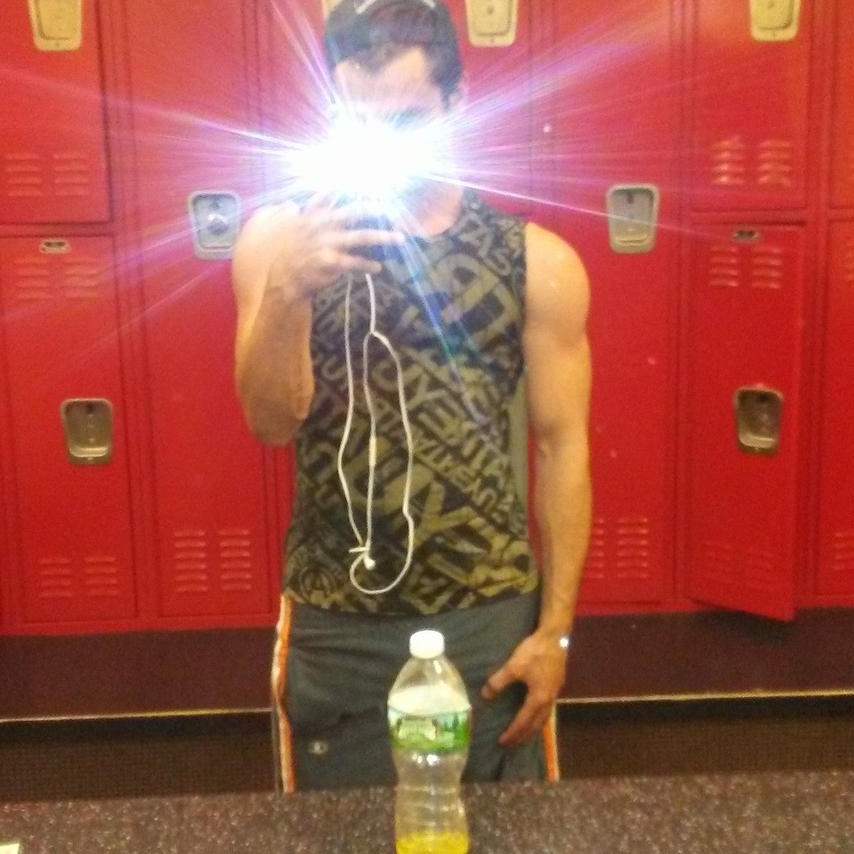 coleC3PO's tweet photo. #mma #gains #retrofitness #letmefight https://t.co/NZ4Ghd3i68