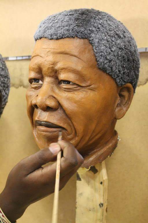 LungeloGumedeSA's tweet photo. Yoh @CassperNyovest, let's do a RT challenge. 50k RT's then you allow me to do your statue... deal??? https://t.co/qVVKtpR7Cz