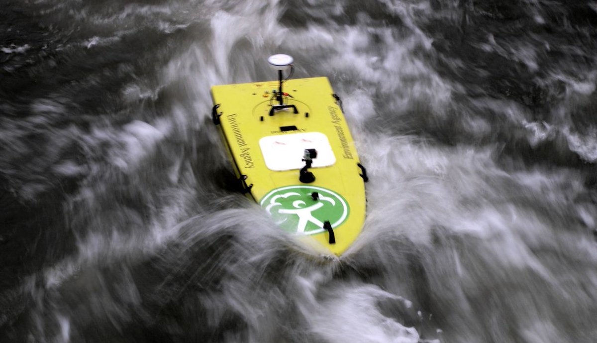 Nick_Everard's tweet photo. Great @johncurtinEA mention of #Hydrometry #ARCBoat https://t.co/rAbwWFppgw. More great #Floodtech coming to improve flood measurements https://t.co/sMW40UZiox
