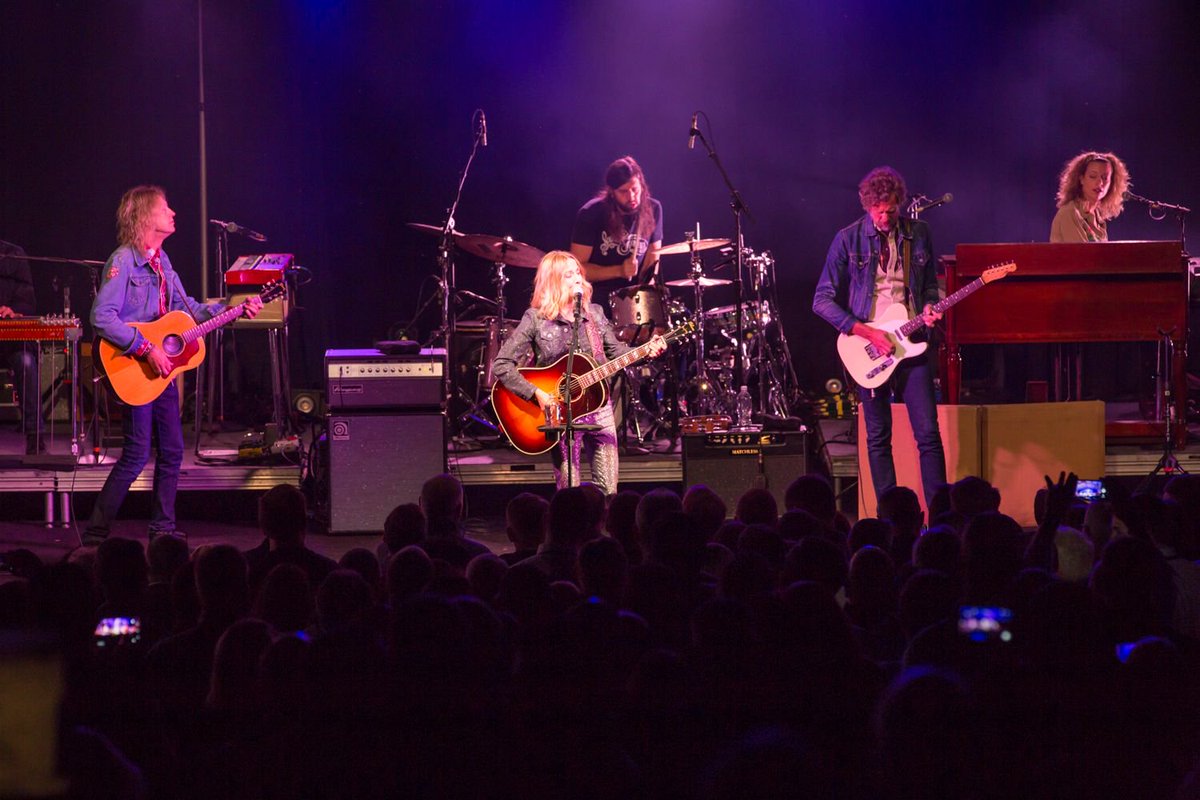 DematicAmericas's tweet photo. Last night was epic. Thanks to @SherylCrow for rocking out at #MHLC17! https://t.co/S8n2O3qmTe