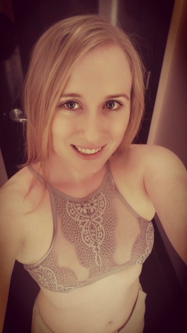 Crop top selfie by @satinespark - https://t.co/SuCW3RB0i4 @manyvids https://t.co/Xk3rUsXdsK<a class="tags" href="/tag/satinespark">@satinespark</a><a href="/tag/adultwork"class="tags"><span>#adultwork</span></a>