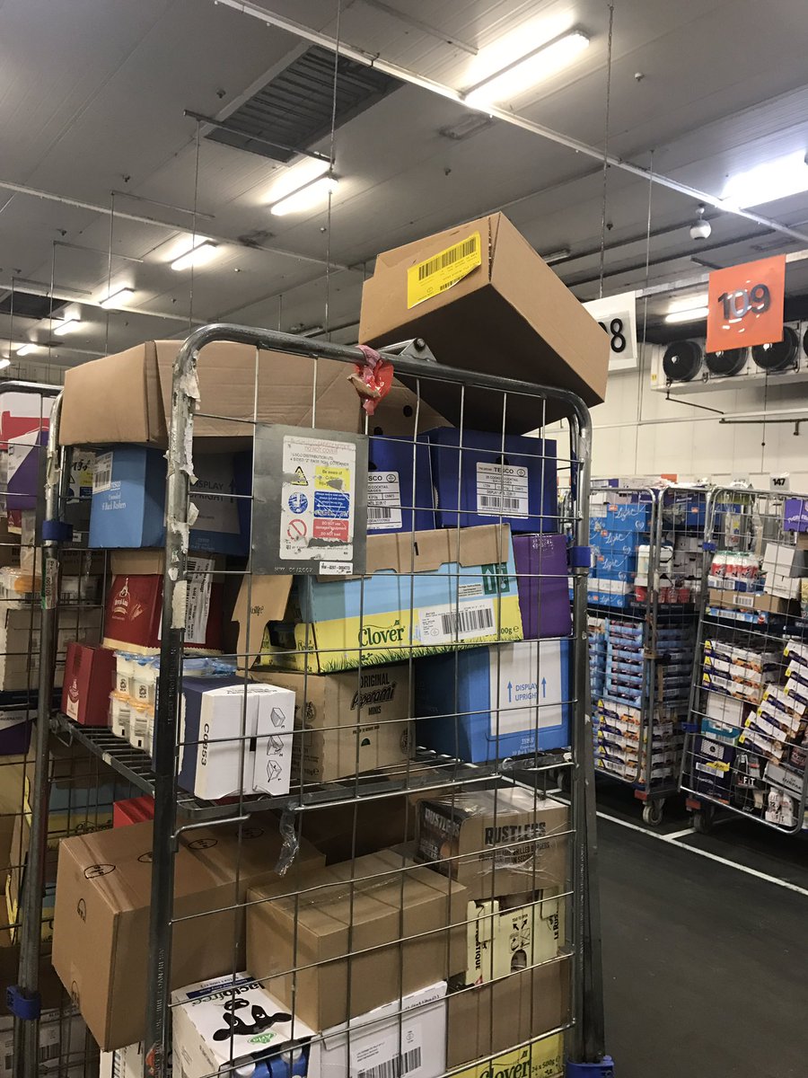 HolmesNik's tweet photo. Going for the cage-fill. #notoneofmine https://t.co/ysbkvr1xEW