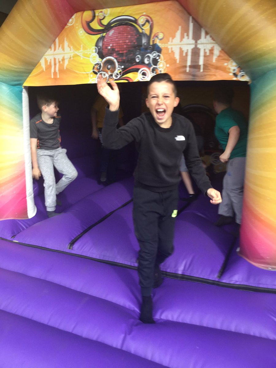 StTimothysPS's tweet photo. Here are the bouncy Rm. 16 taking part in #MoveforMombo to help raise money for our @EdMalawi school 🇲🇼🇲🇼🇲🇼🇲🇼🇲🇼 https://t.co/c4yL1r9UiL