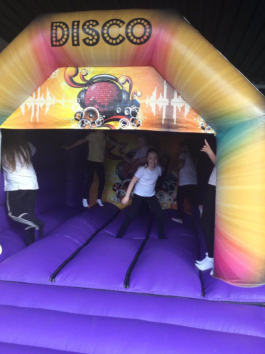 Here are the bouncy Rm. 16 taking part in #MoveforMombo to help raise money for our <a href="/EdMalawi/">MalawiEdPartnership</a> school 🇲🇼🇲🇼🇲🇼🇲🇼🇲🇼