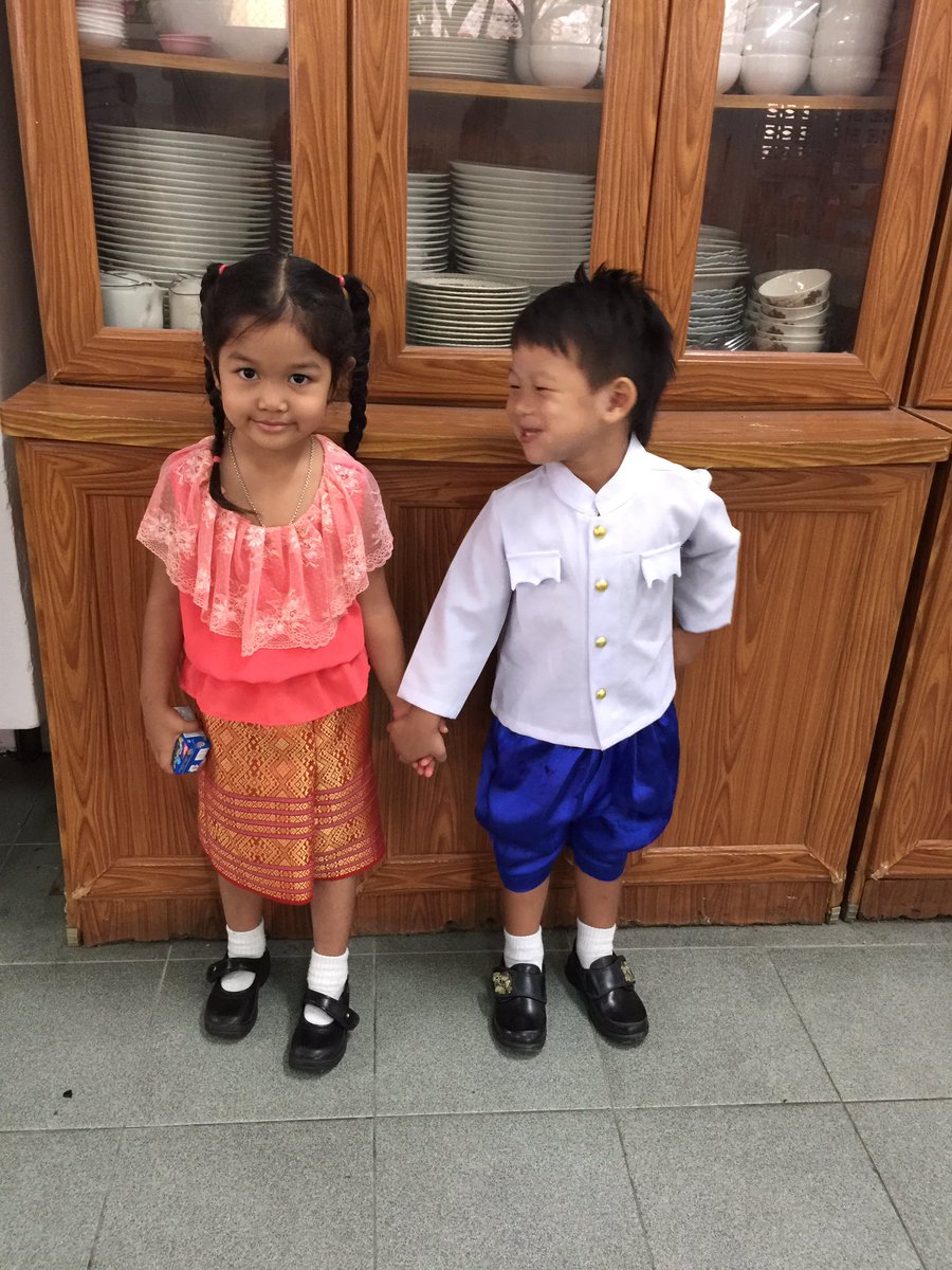 Varattaya6's tweet photo. เก็บช่วง เวลาดีดี เอาไว้ https://t.co/zjEKOj6OeK