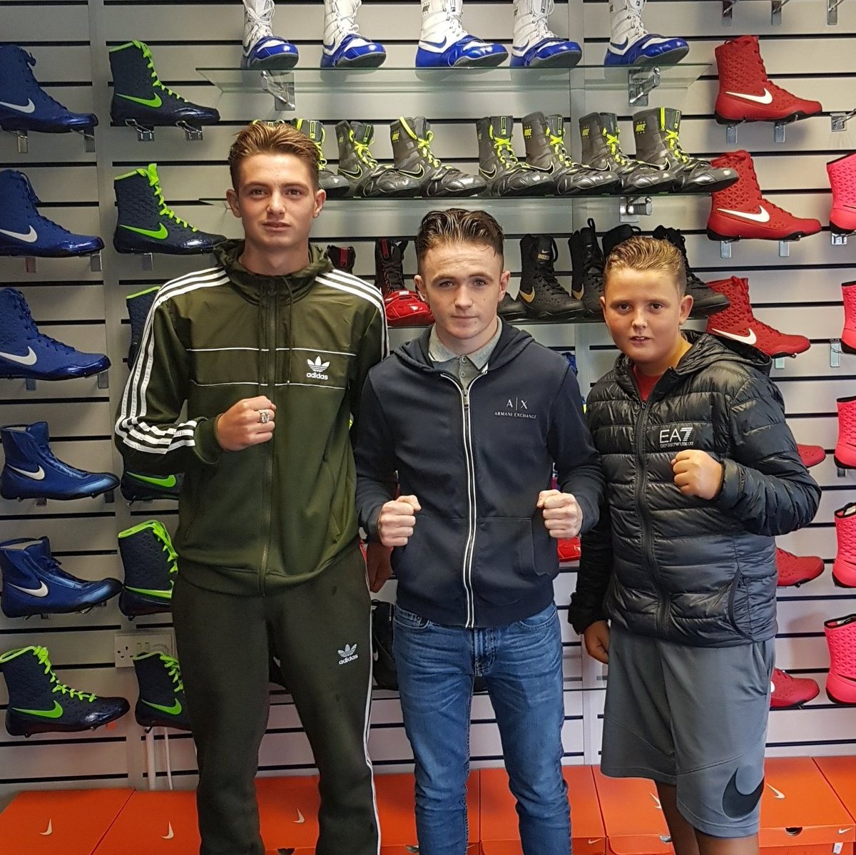 KOTwinsUK's tweet photo. South Cheshire ABC Squad in our Manchester Store earlier #kotwins #komanchester #manchesterfightstore #manchesterboxingstore #nikeboxing https://t.co/fuZh29EQK0