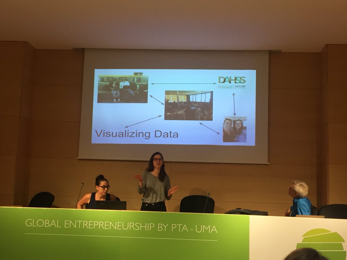 HxxxKxxx's tweet photo. The visualisation group is presenting their results  #dahss17 https://t.co/3EVDLkUTzp