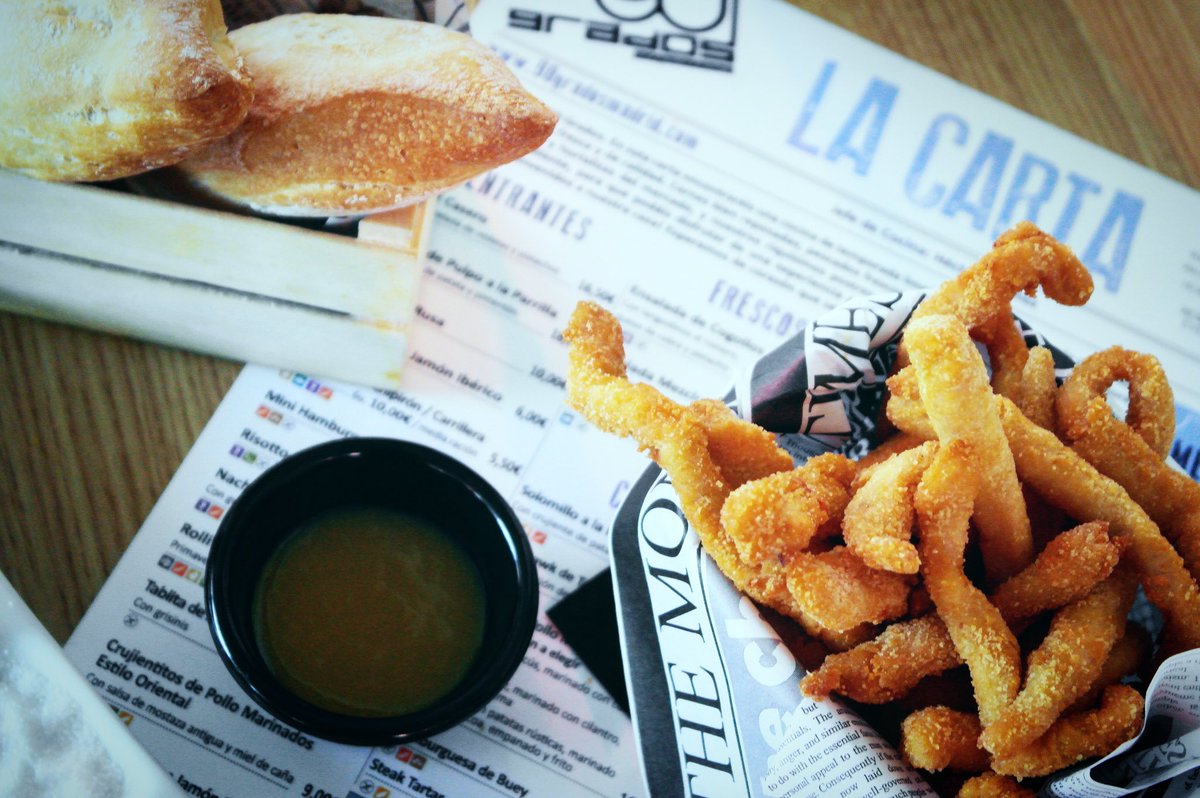 ofercopy's tweet image. Una buena carta te invita a comer mejor! Y la pinta que tenga la comida también 🤤 @90gradosmadrid #imprenta #diseñografico