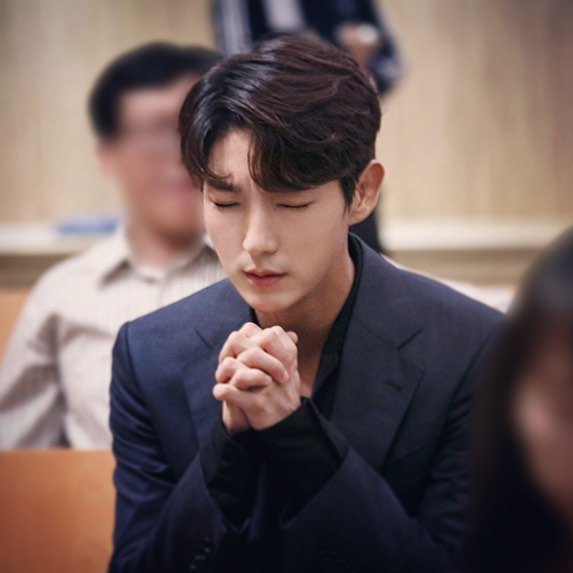 DJmTC9AVwAAznBa.jpg:large