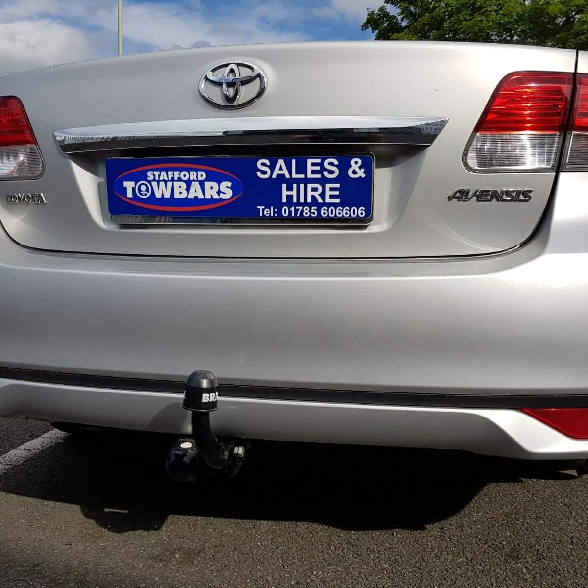 Secureacar's tweet image. Fixed Brink Towbar Supplied and Fitted to a Toyota Avensis with 7 Pin Electrics... #stafford #toyota #avensis #trailer #brink