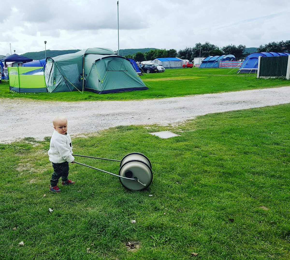 Secureacar's tweet image. Dale Proves how Easy it is to aqua roll. #aquaroll #water #caravanning #baby #weeman
