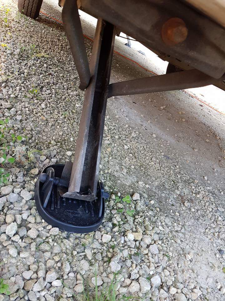 Secureacar's tweet image. Treat your Caravan some new shoes. Replacement Feet Pads.

#caravan #caravanning #caravanfeet