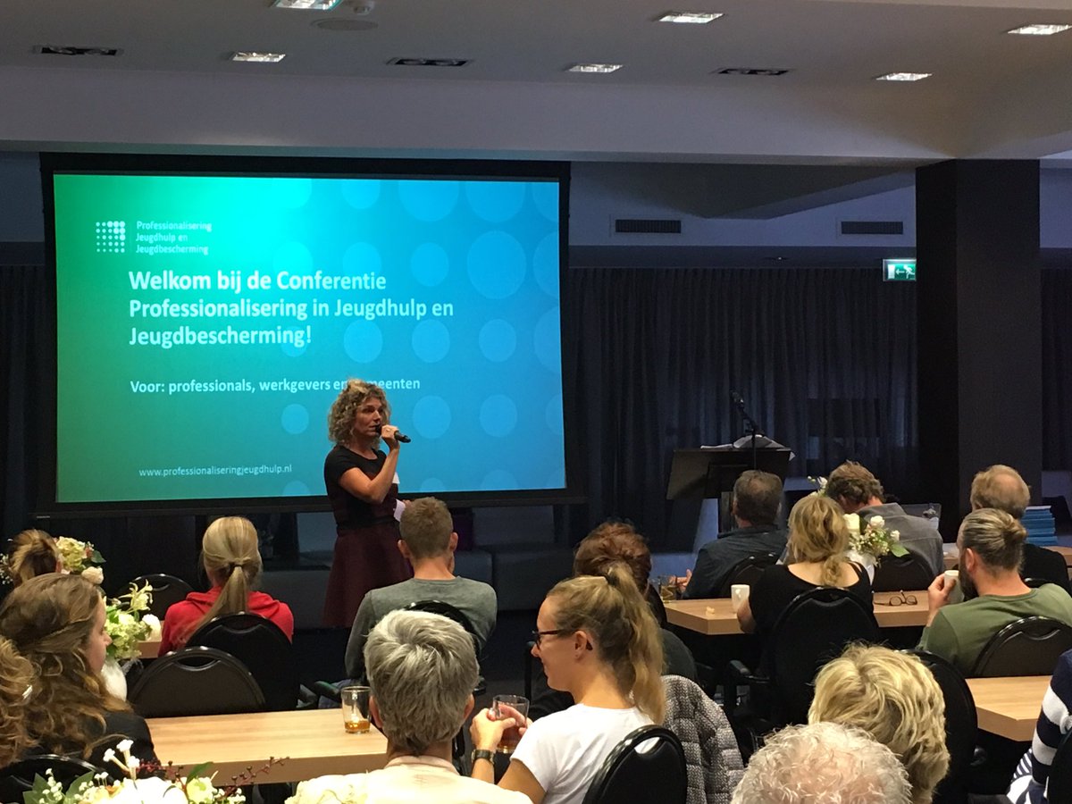 Code oranje of niet: vrijwel alle deelnemers zijn er, we zijn van start met de PJ&amp;J conferentie! Meer info: bit.ly/2hFKDPd @HetNJi