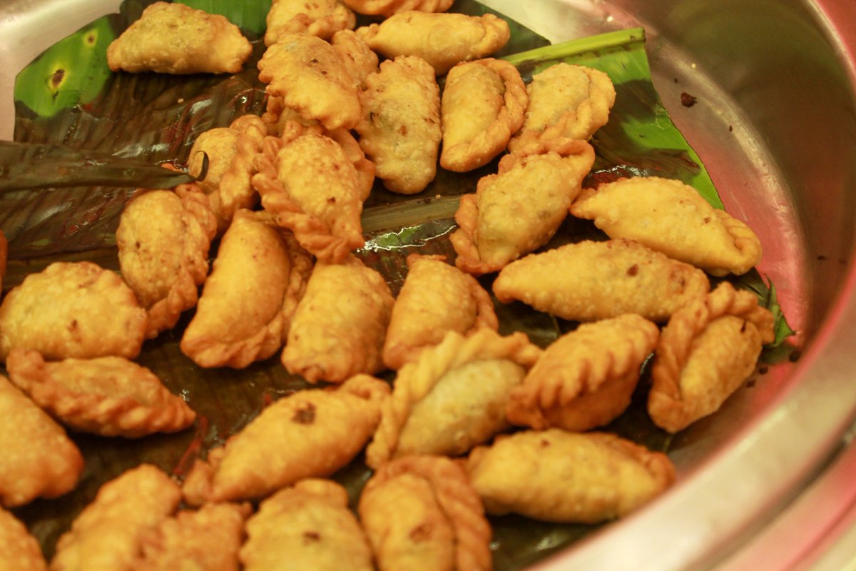 lovelyricha1's tweet photo. Authentic Maharashtrian #Food #Festival @ Solitaire , #review @ https://t.co/Posr6C6rwS :)
#Vegetarian #Blogger #Photography #Love #lifestyleblogger #beautyblogger #photoshoot #photosession #topIndianblog #BestIndianblog #bestIndianblogger #bestblogger
https://t.co/d3loIikeMF