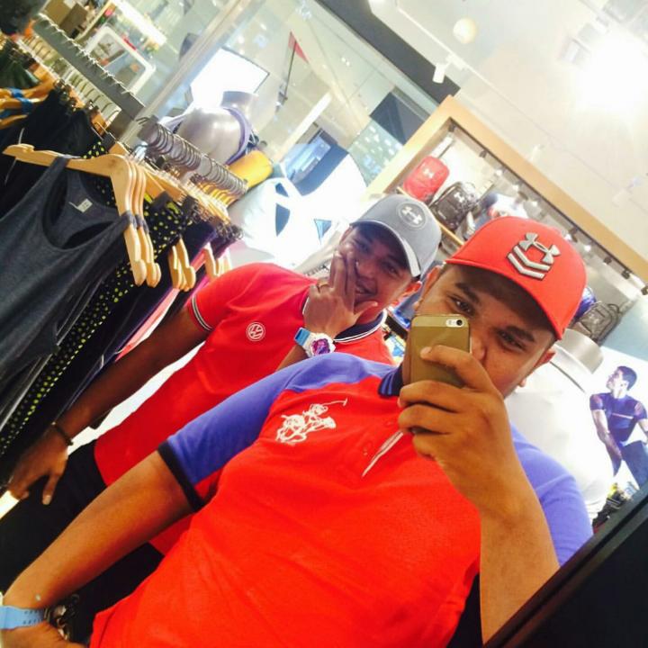 ayamWeng's tweet photo. Come hangout with me > tes on #BIGOLIVE https://t.co/788k44CfTT https://t.co/kxzMcEciH5