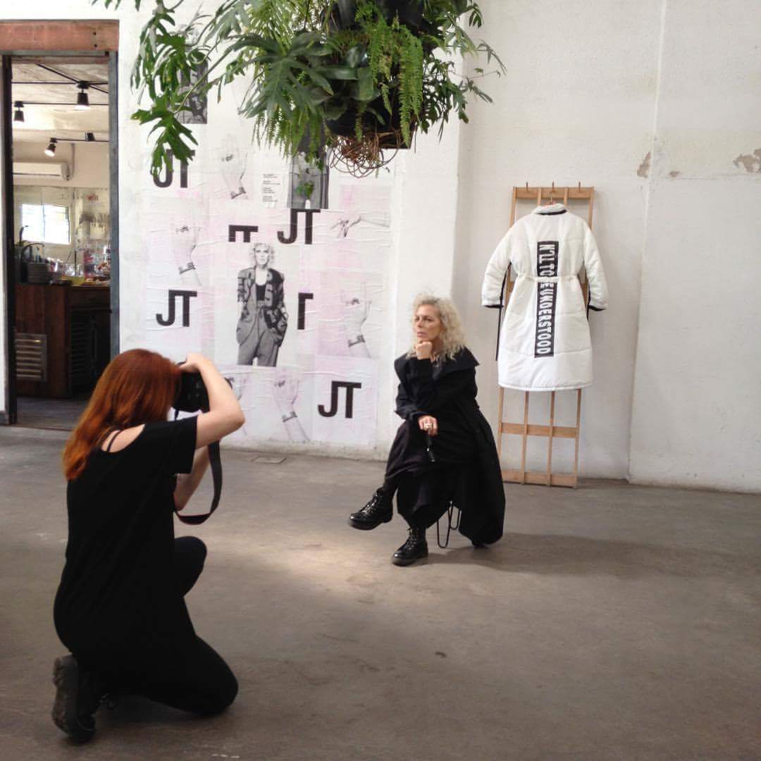 {#BackFH} trabajando en #FH20 con una #Heroina de la Moda 👉#JessicaTrosman #JT #jtbyjt #nottobeunderstood 📸 Aguss Ballester 💄 Euge Estevez