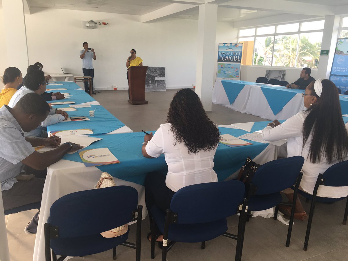 Egresados de <a href="/INFOTEPISLAS/">INFOTEP San Andres</a> participan en la construcción de una Política de Egresados  que se incluirá en el Plan Educativo Institucional