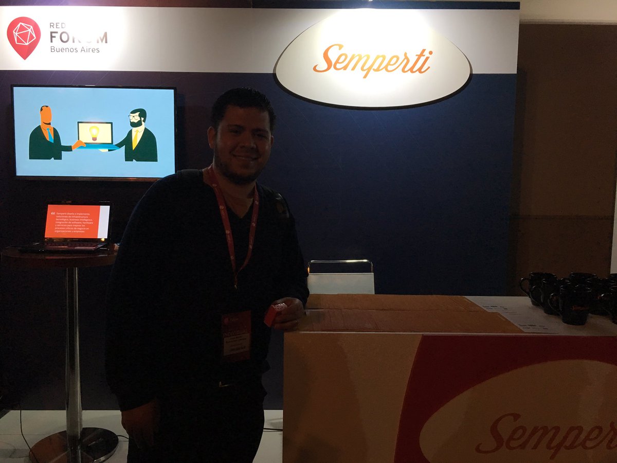 _Semperti's tweet photo. Gracias por pasar por nuestro stand!!#SempertiRedHatForum https://t.co/sGDKJ8BIIt