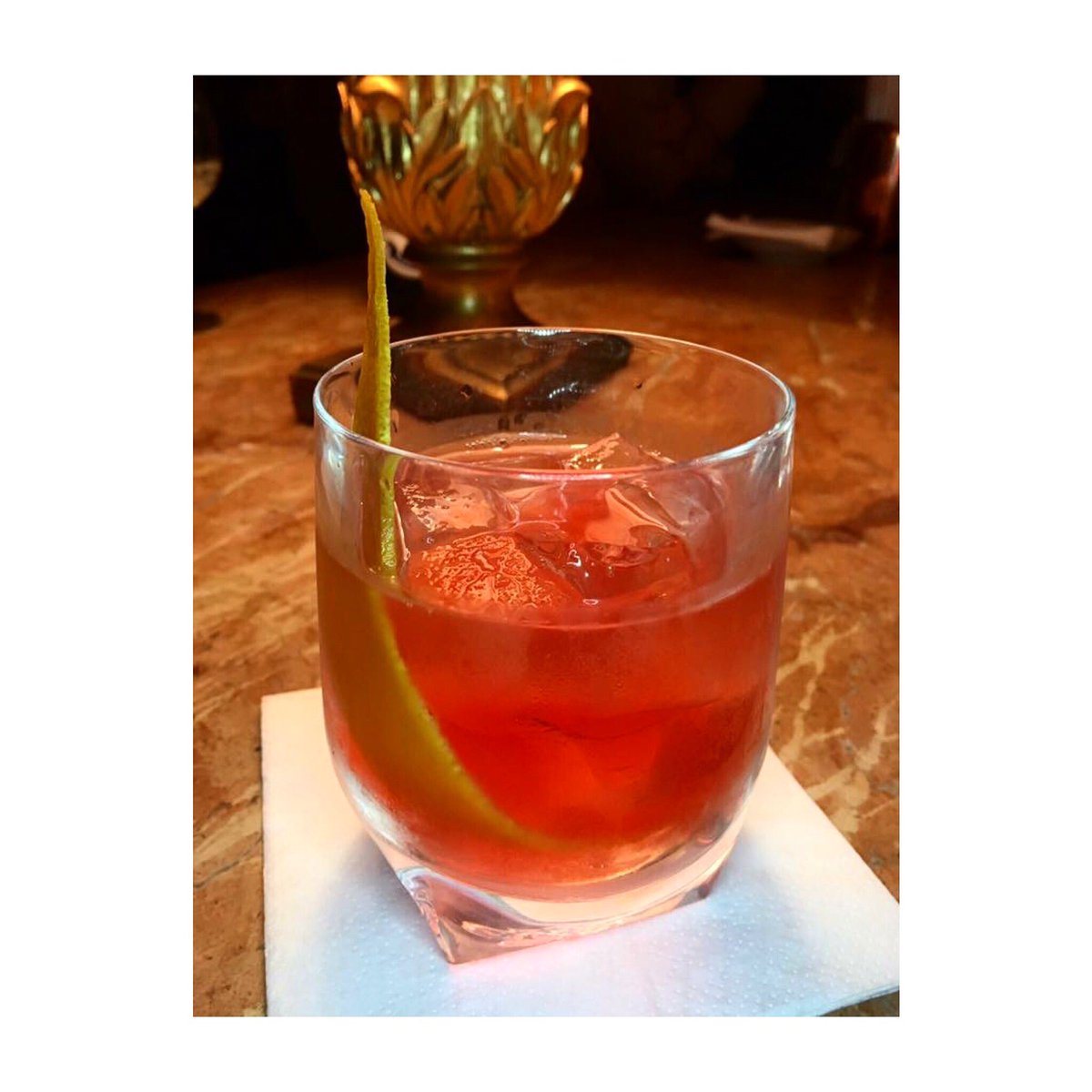 #HumpDay treats in #MyDen💋 Join me and my boys from 5pm today for some delicious concoctions 🍸

#RitasDen #Cocktails #BelfastBars