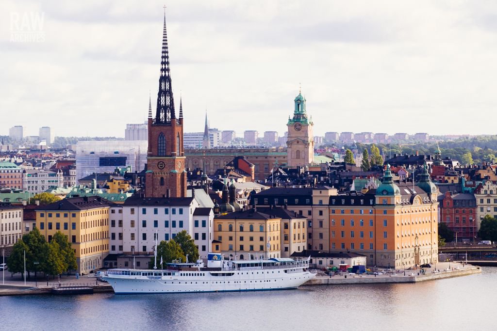raw_archives's tweet photo. Beautiful view of Riddarholmen, #Stockholm on a sunny Wednesday morning

#Sweden #places #travelphotography https://t.co/HUMfgTr44J
