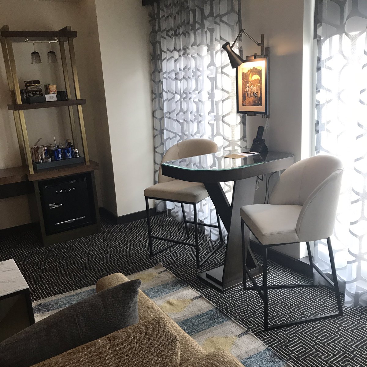 MPMeetingsCom's tweet photo. #kingsuite @troubadourhotel #groups #visitwithme #nola https://t.co/A2kdM2yuuJ